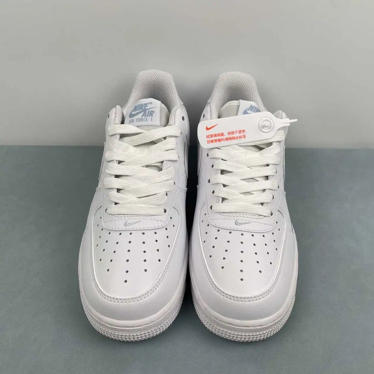 Nike Air Force 1 IH4475-100 thumbnail 3