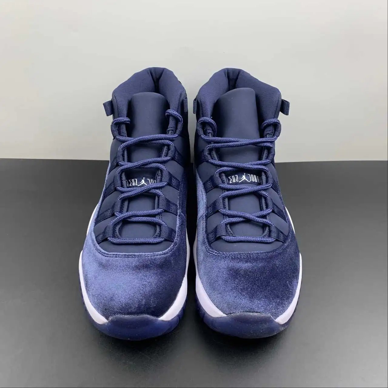 Air Jordan 11 AR0715-441 thumbnail 3