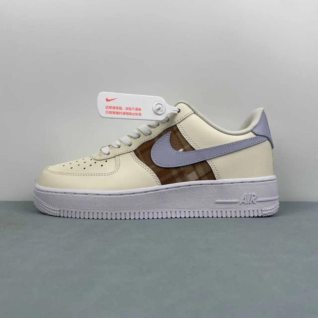 Nike Air Force 1 IH7352-001 thumbnail 4