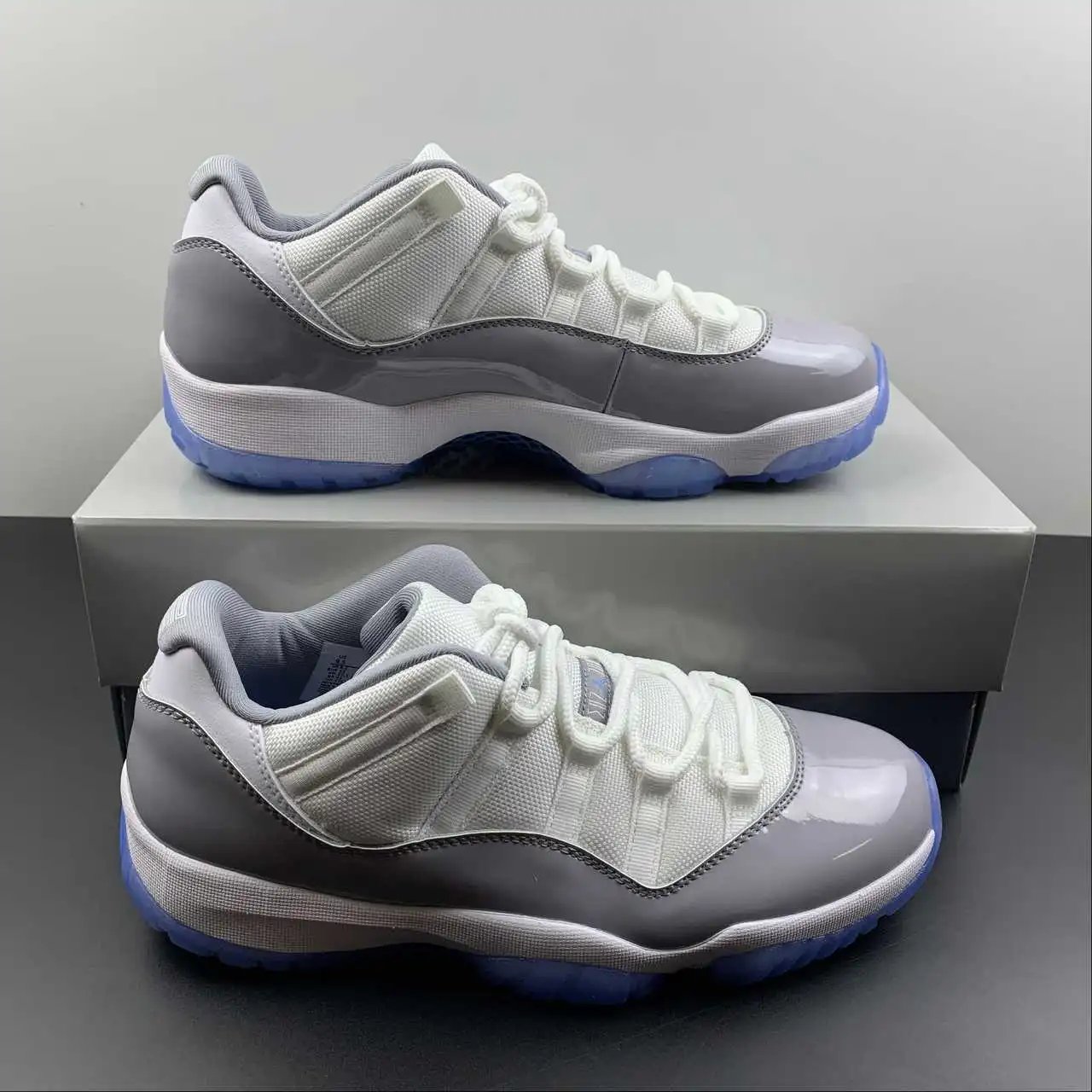 Air Jordan 11 AV2187-140