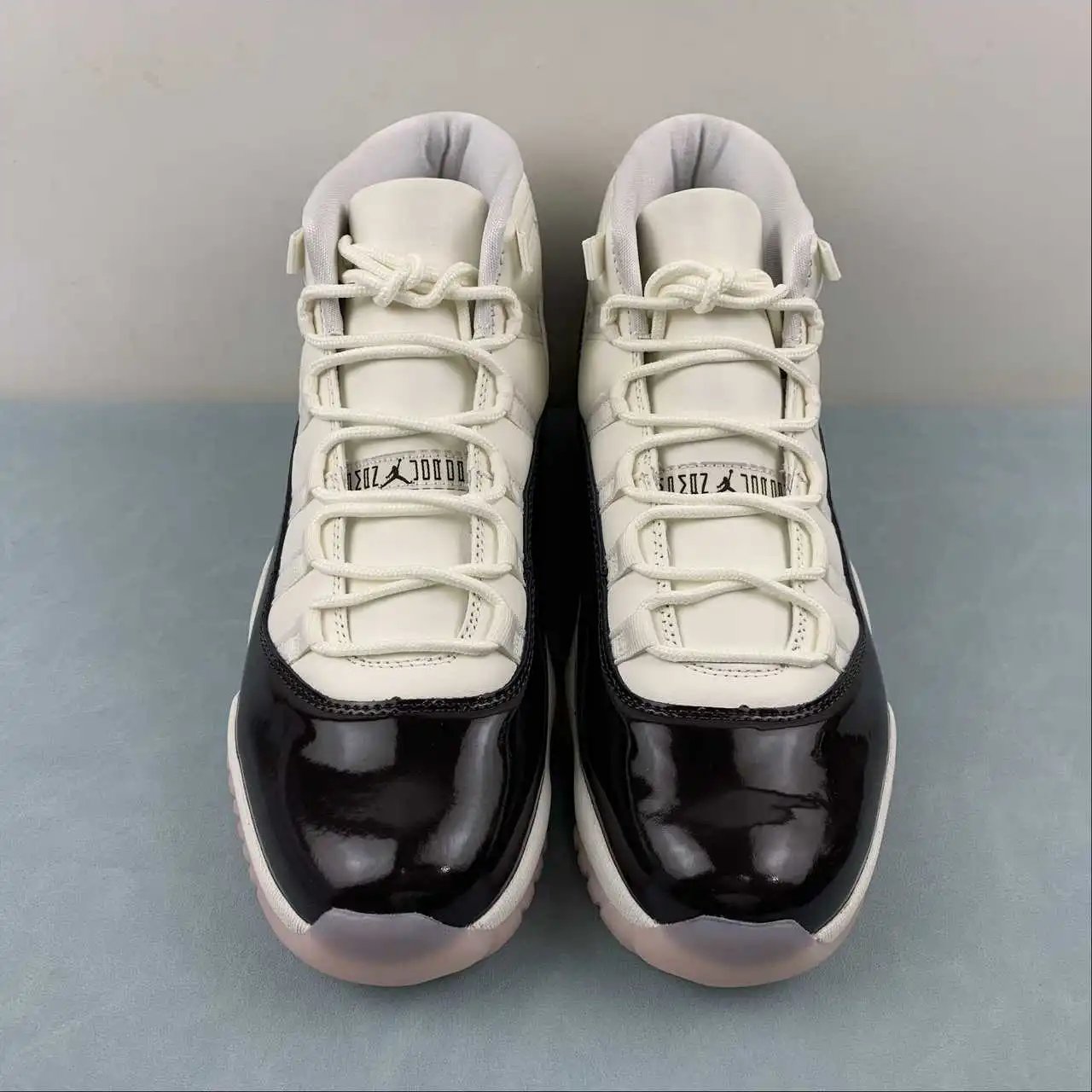 Air Jordan 11 AR0715-101 thumbnail 3