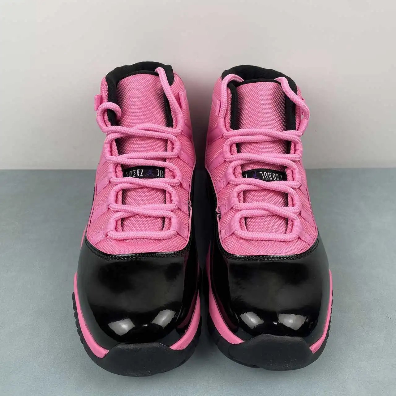 Air Jordan 11 CT8012-500 thumbnail 4