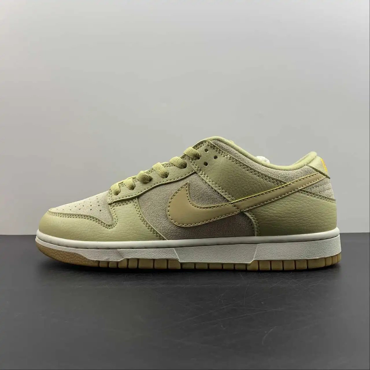 Nike Dunk Low DZ4513-200 4