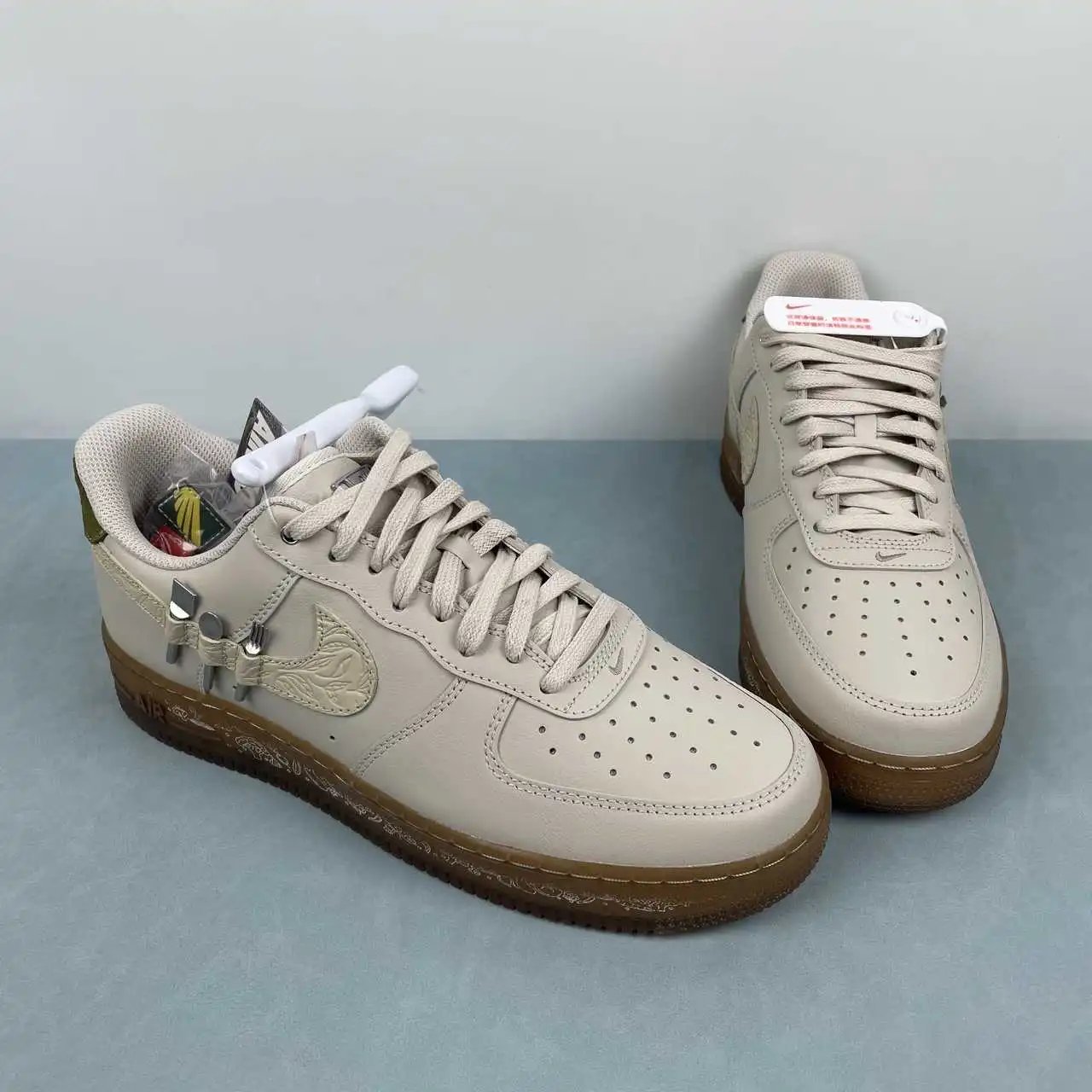 Nike Air Force 1 IO7688-921 thumbnail 2