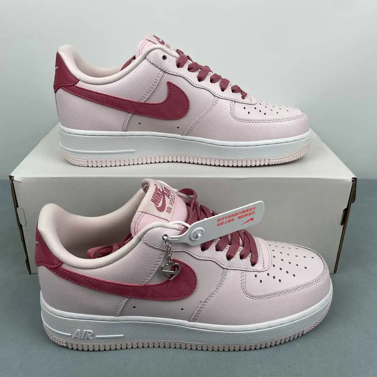 Nike Air Force 1 IO8755-600