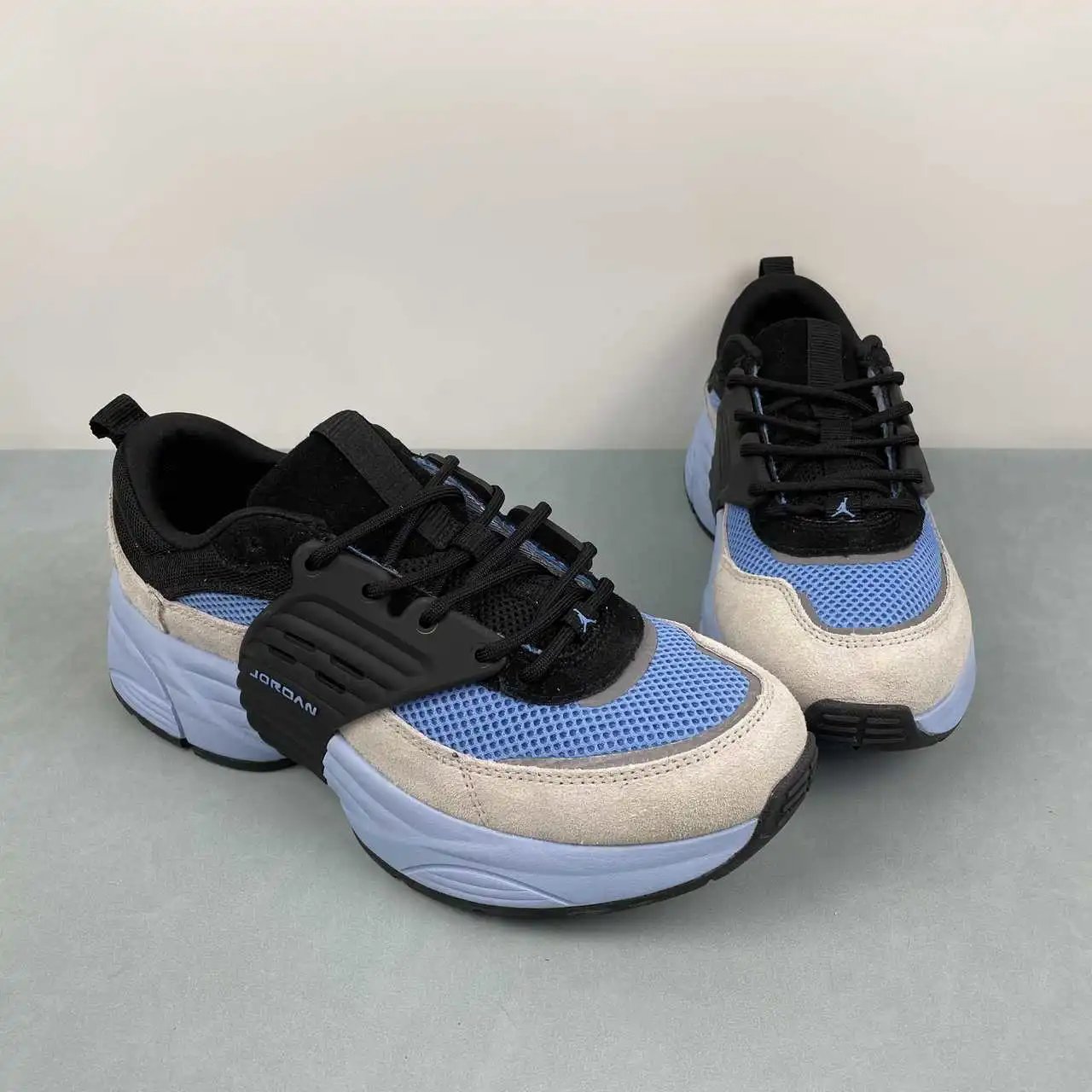 Air Jordan IB3722-402 thumbnail 2