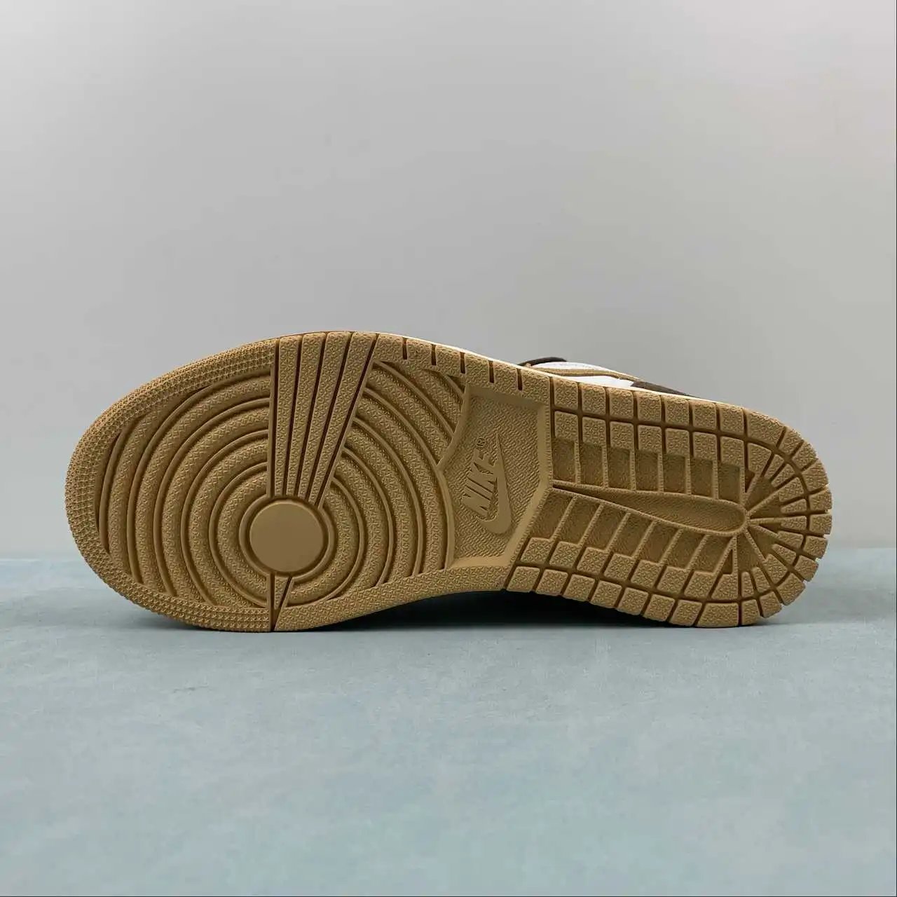 Air Jordan 1 Low FB2216-200 11