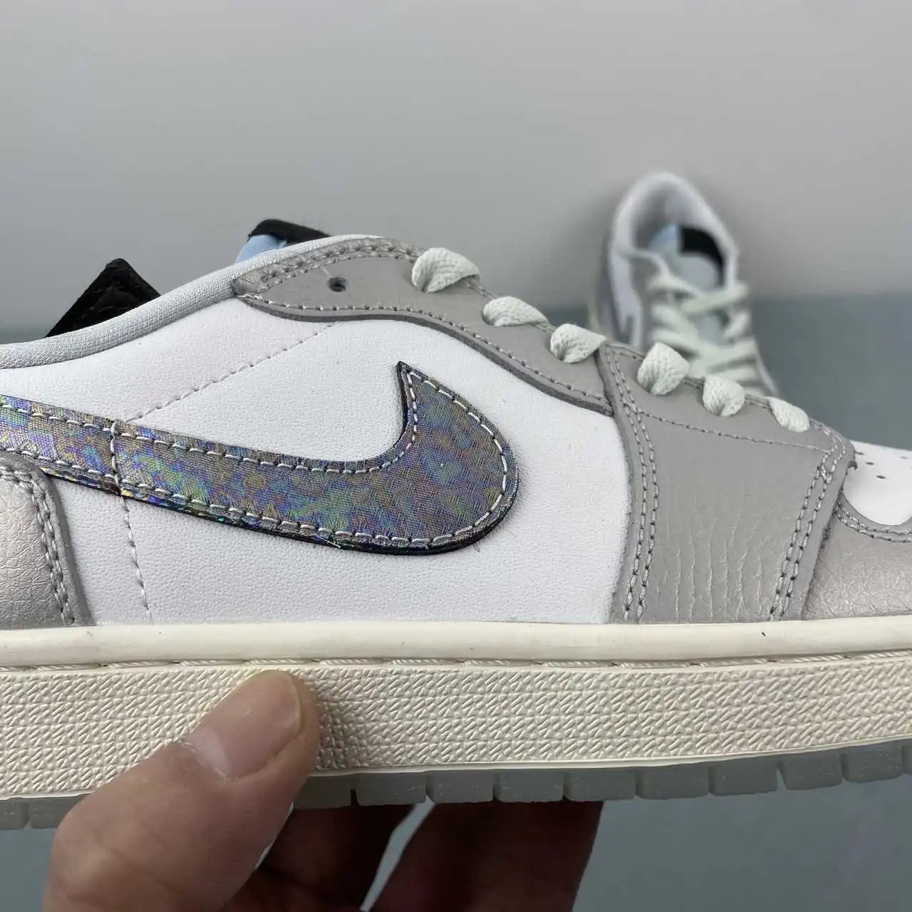 Air Jordan 1 Low HF3144-100 9