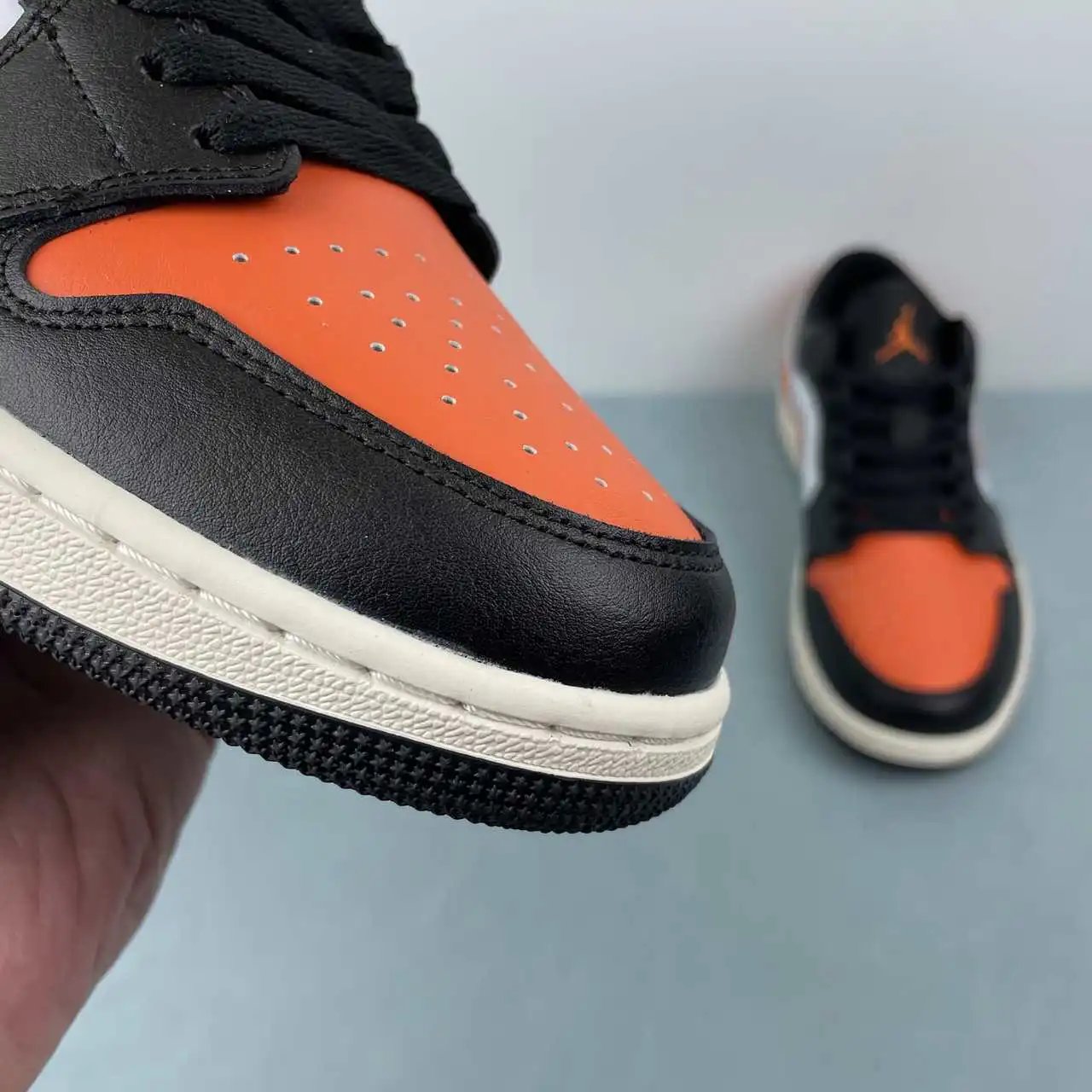 Air Jordan 1 Low 553558-081 7