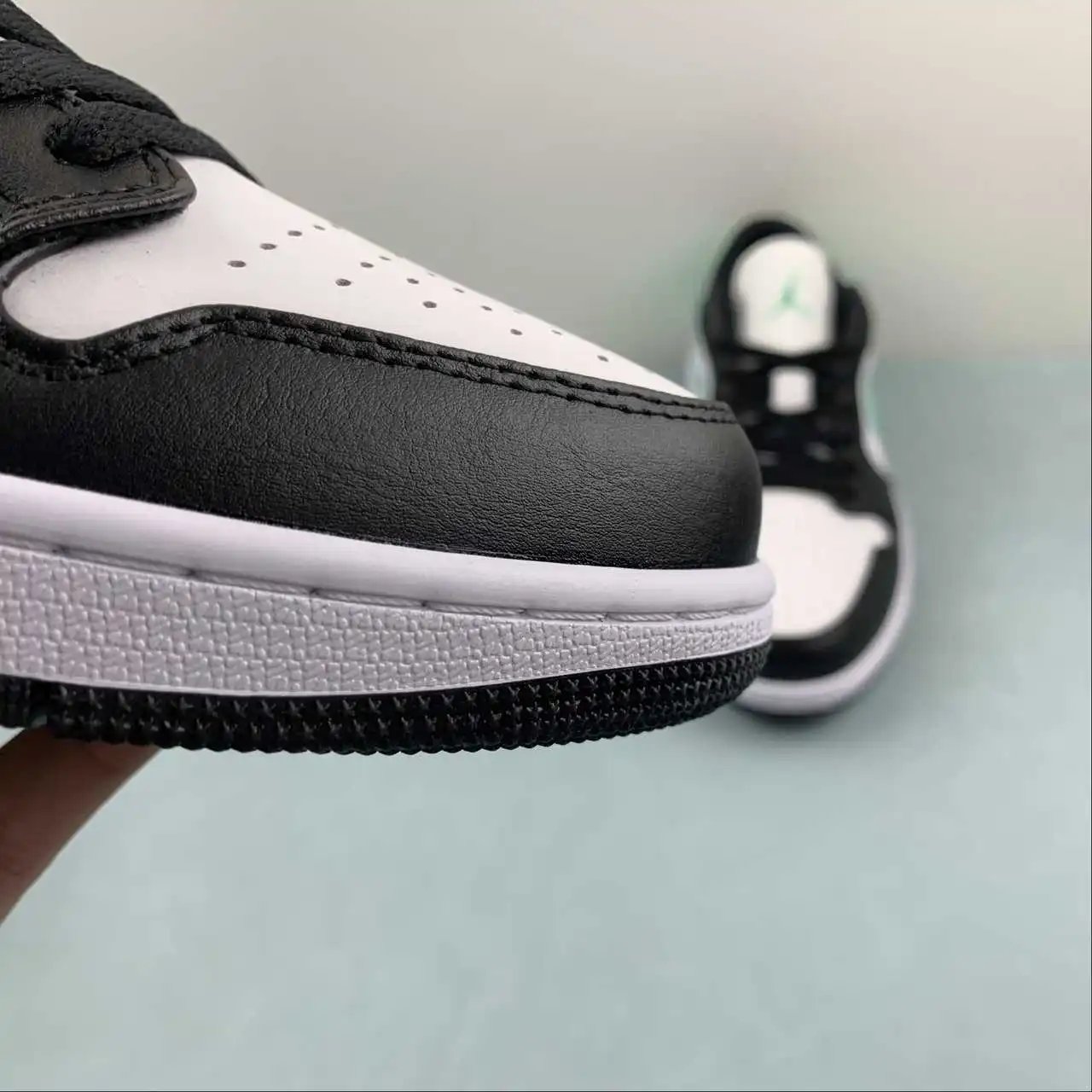 Air Jordan 1 Low 553558-131 7