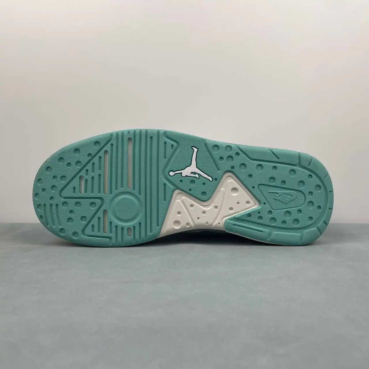 Air Jordan CMFT Era HJ6778-113 11