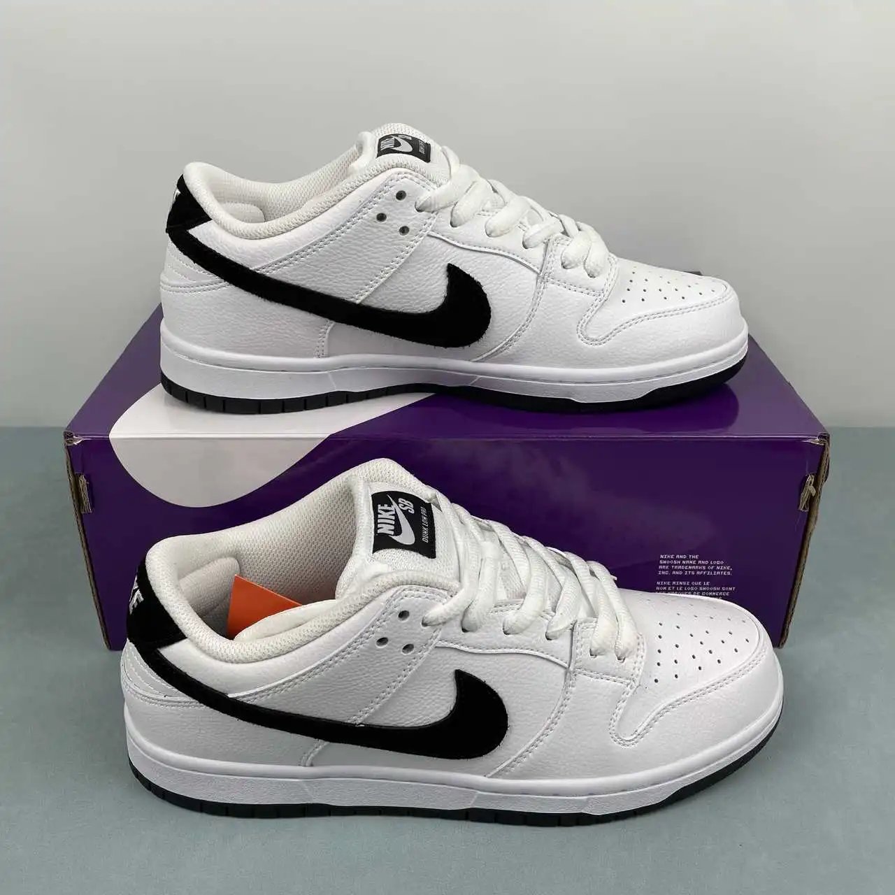 Nike Dunk Low Classic Black White – HF3704-100