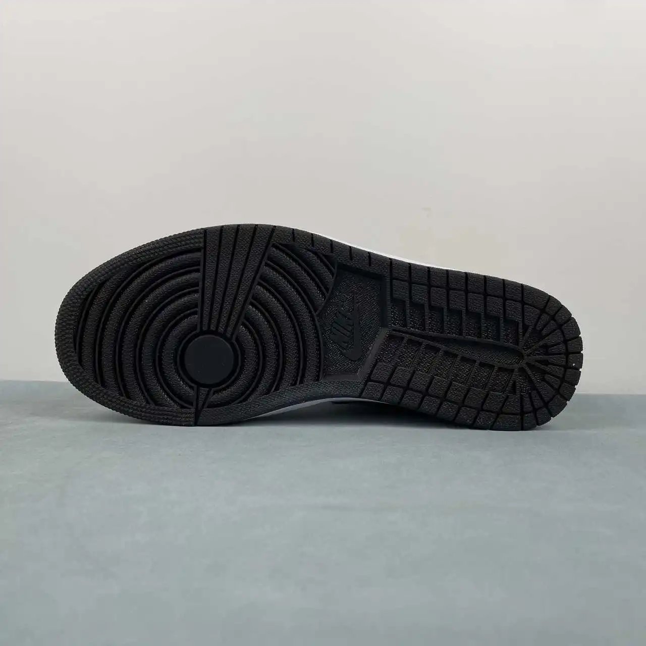 Air Jordan 1 Low 553558-153 11