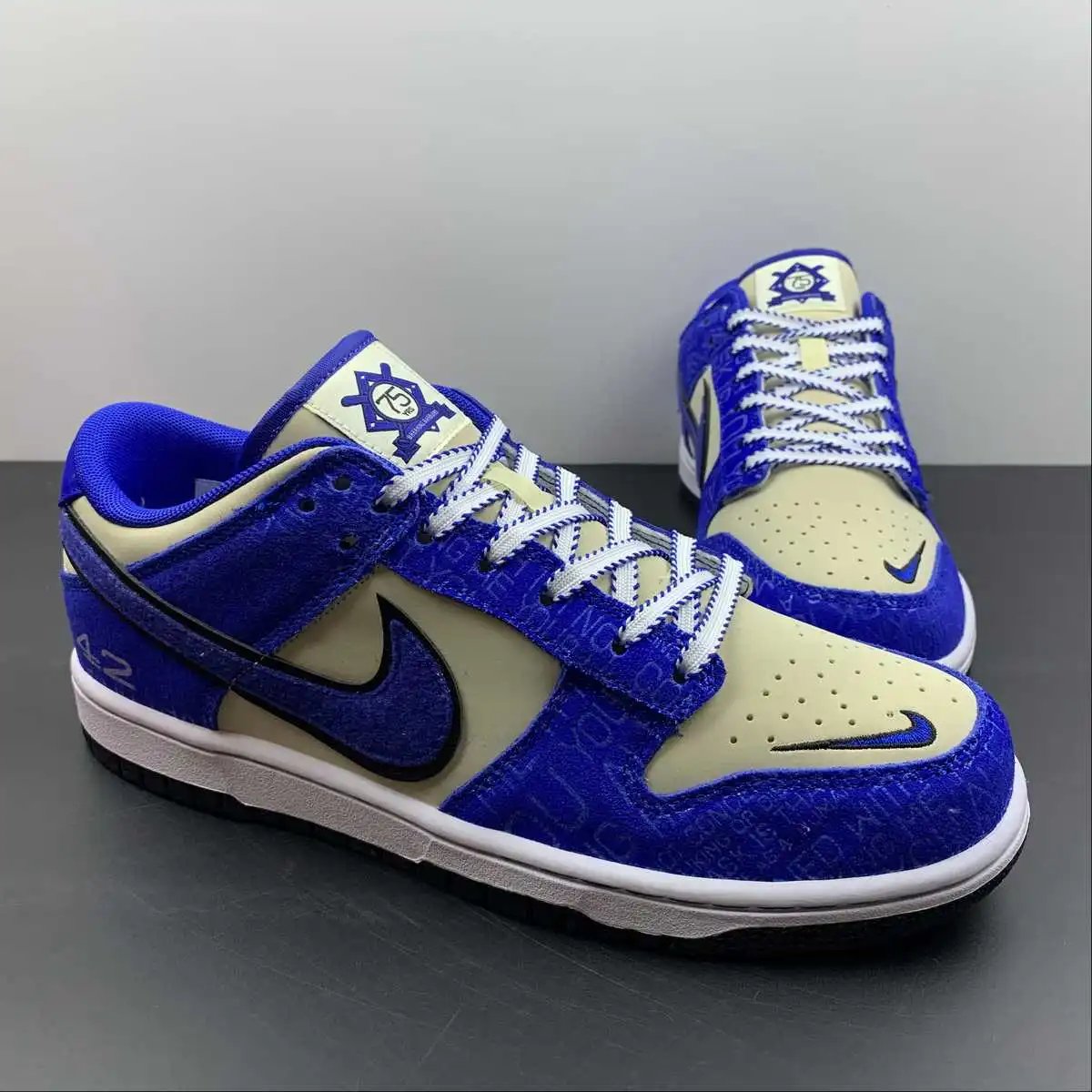 Nike Dunk Low DV2203-400 2