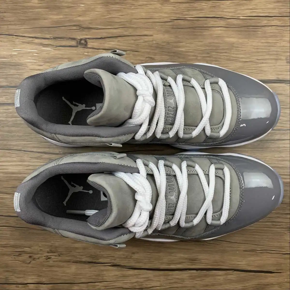 Air Jordan 11 528895-003 thumbnail 4