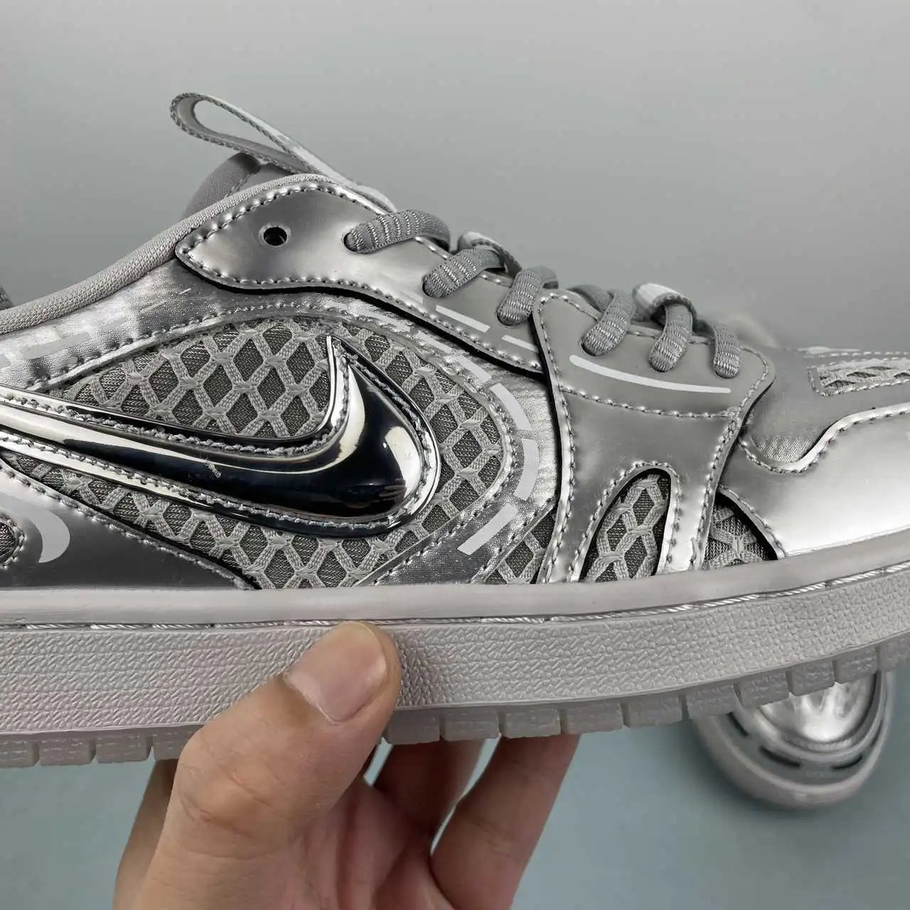 Air Jordan 1 Low HQ2186-002 9
