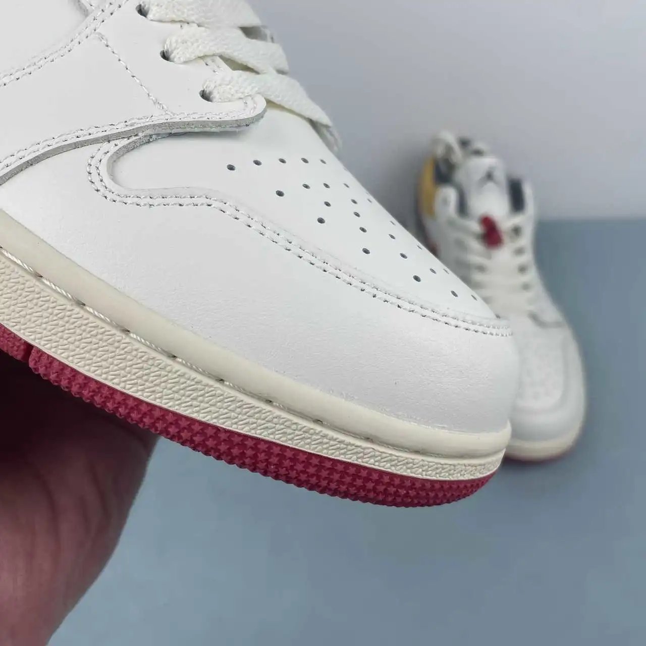 Air Jordan 1 Low HV4511-133 7