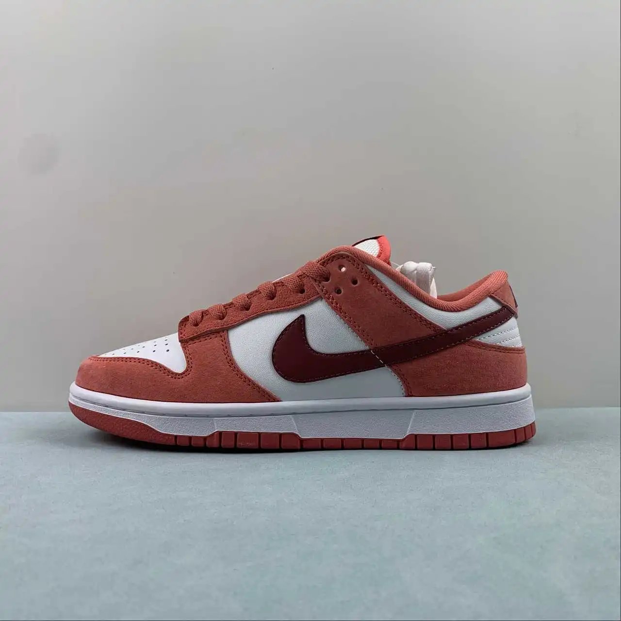 Nike Dunk Low FQ7056-100 thumbnail 4