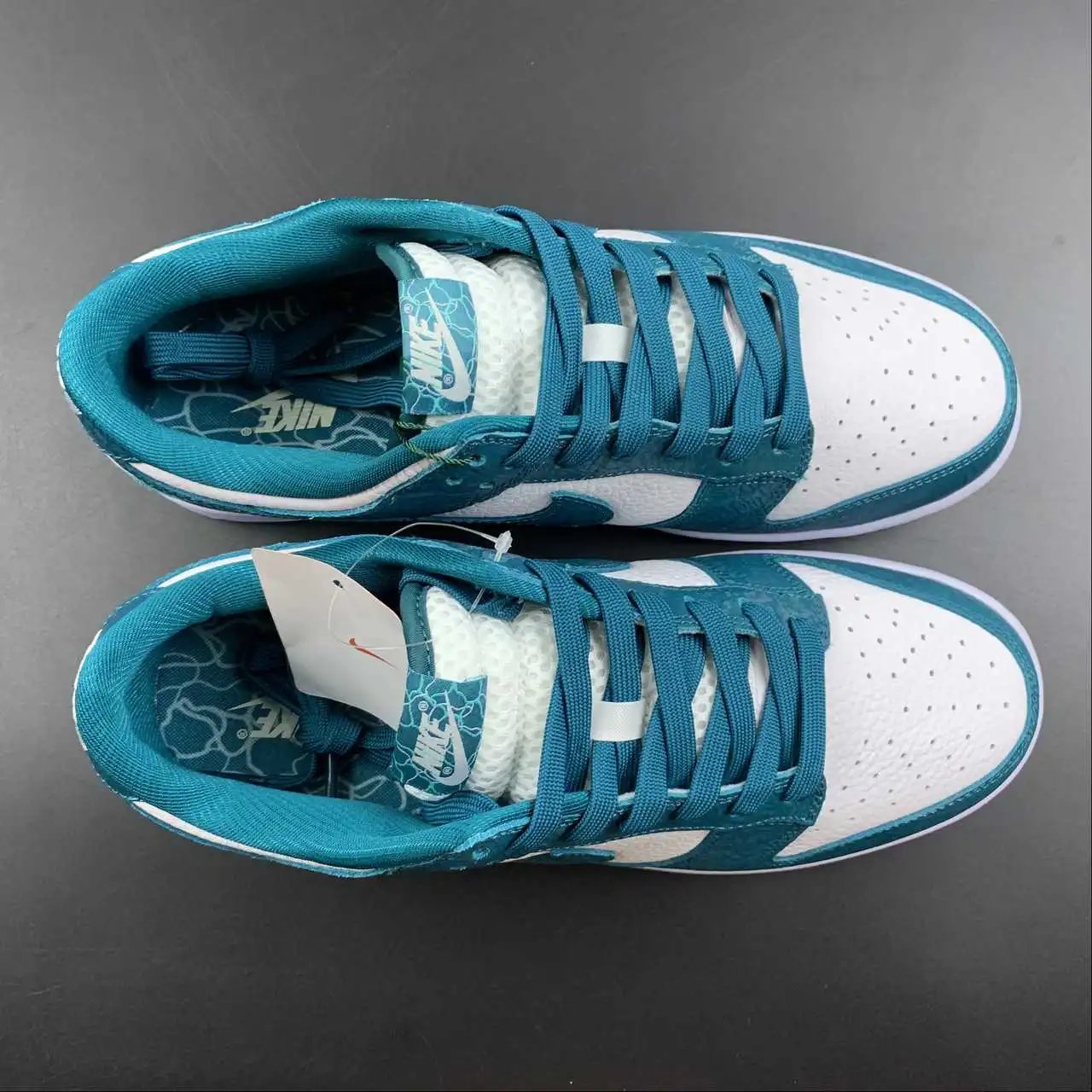 Nike Dunk Low DV3029-100 9