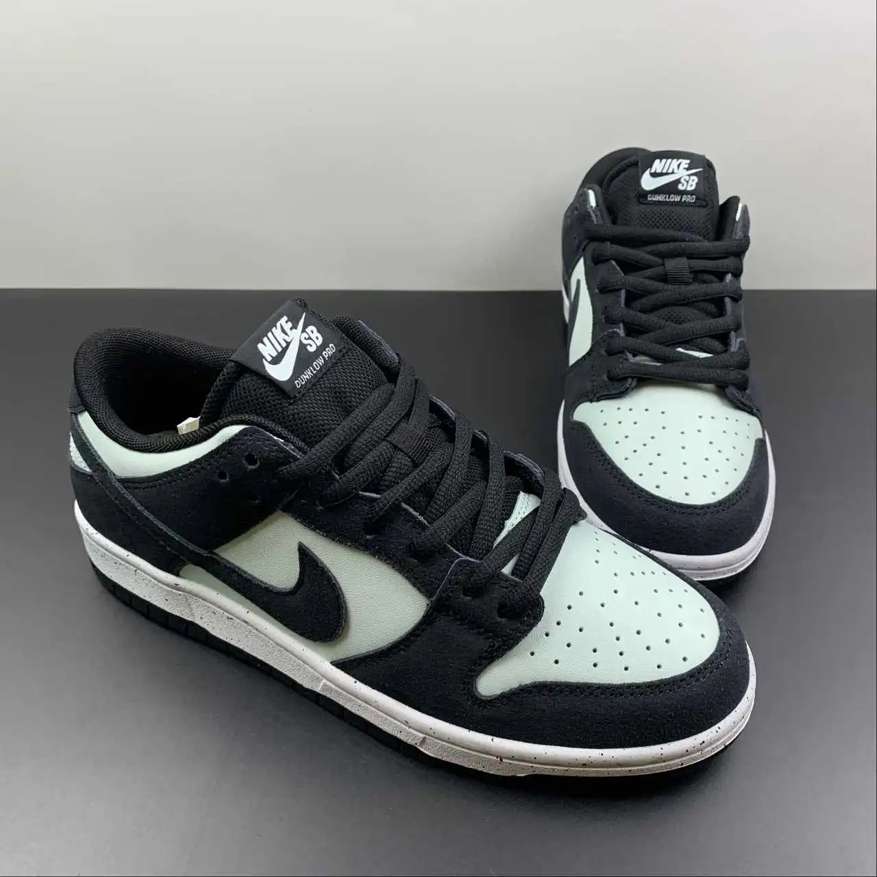 Nike Dunk Low 854866-003 thumbnail 2