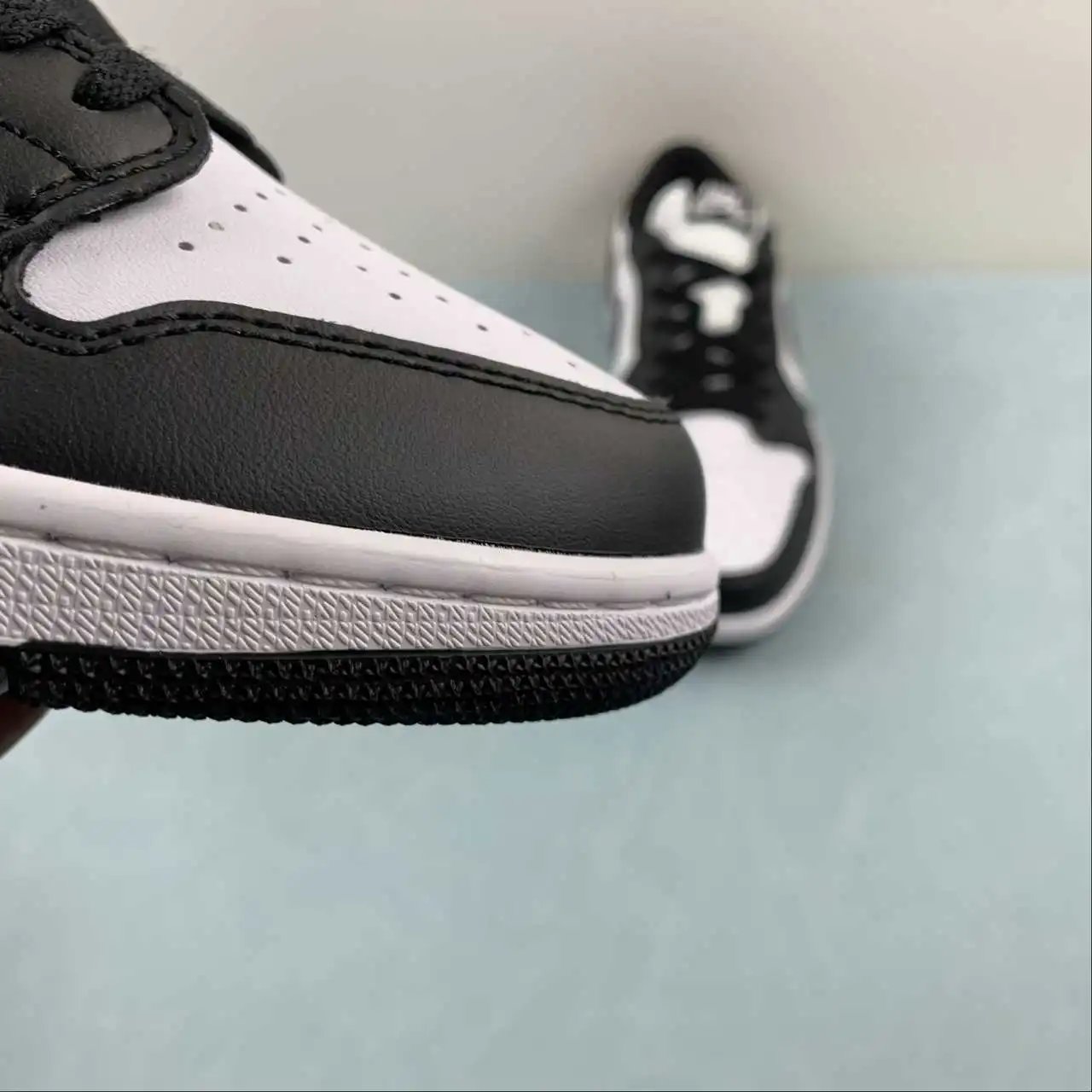 Air Jordan 1 Low CZ0790-102 7