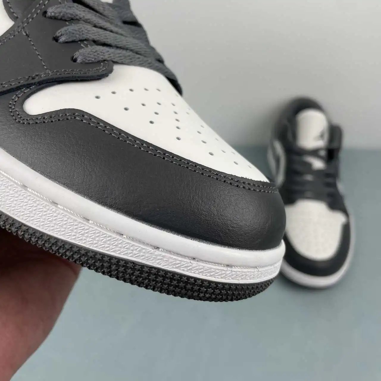 Air Jordan 1 Low 553558-044 7