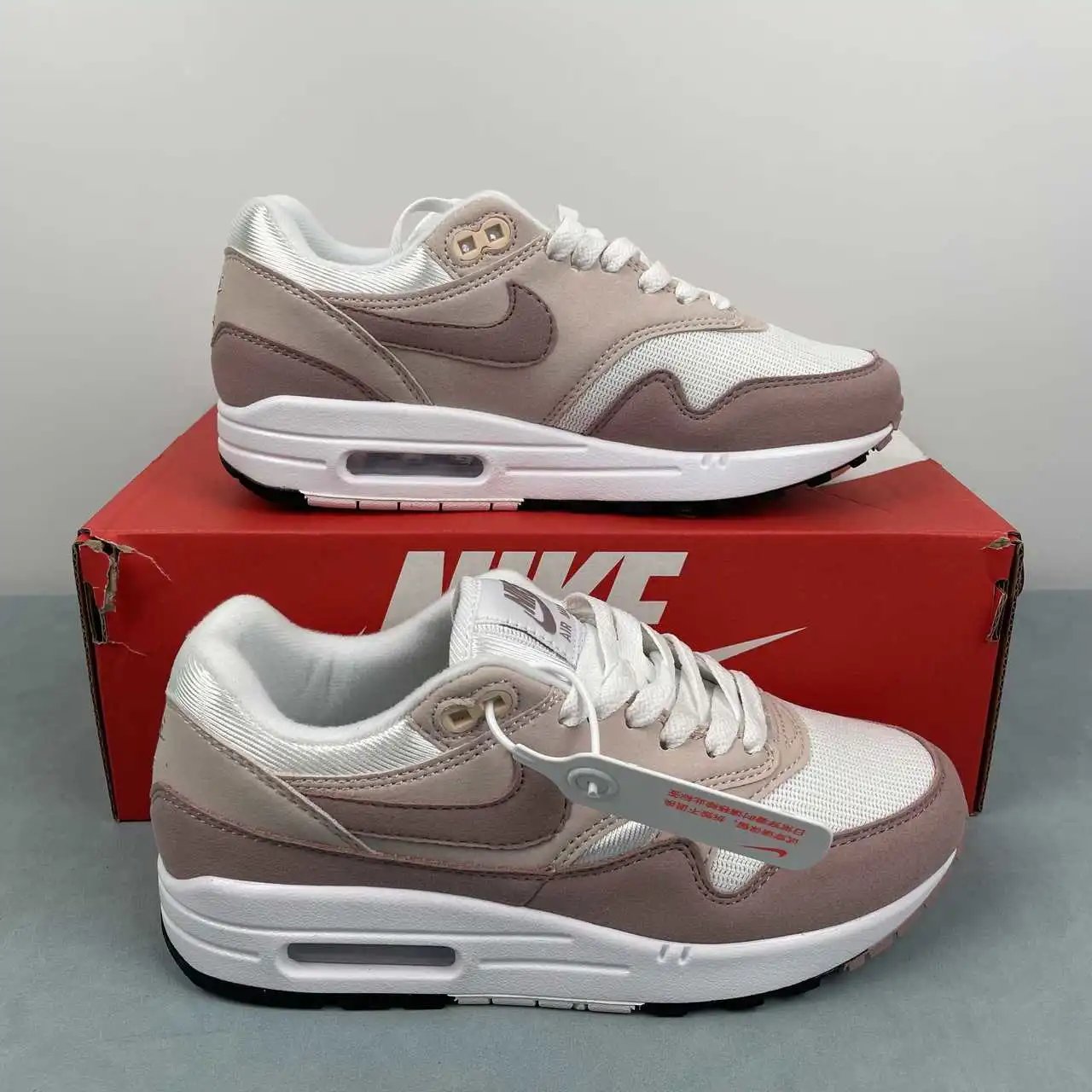Nike Air Max1 DZ2628-106