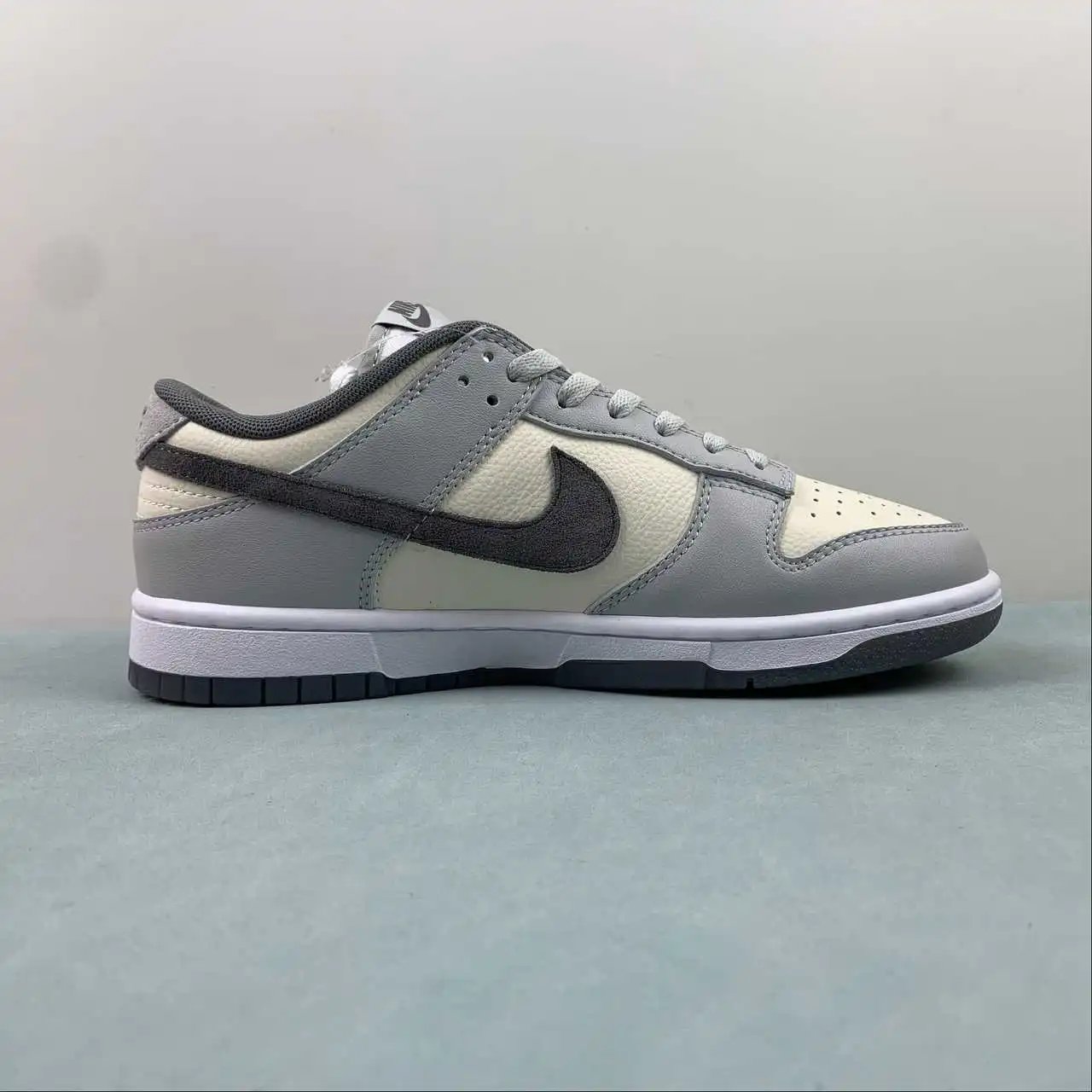 Nike Dunk Low FJ4188-100 5
