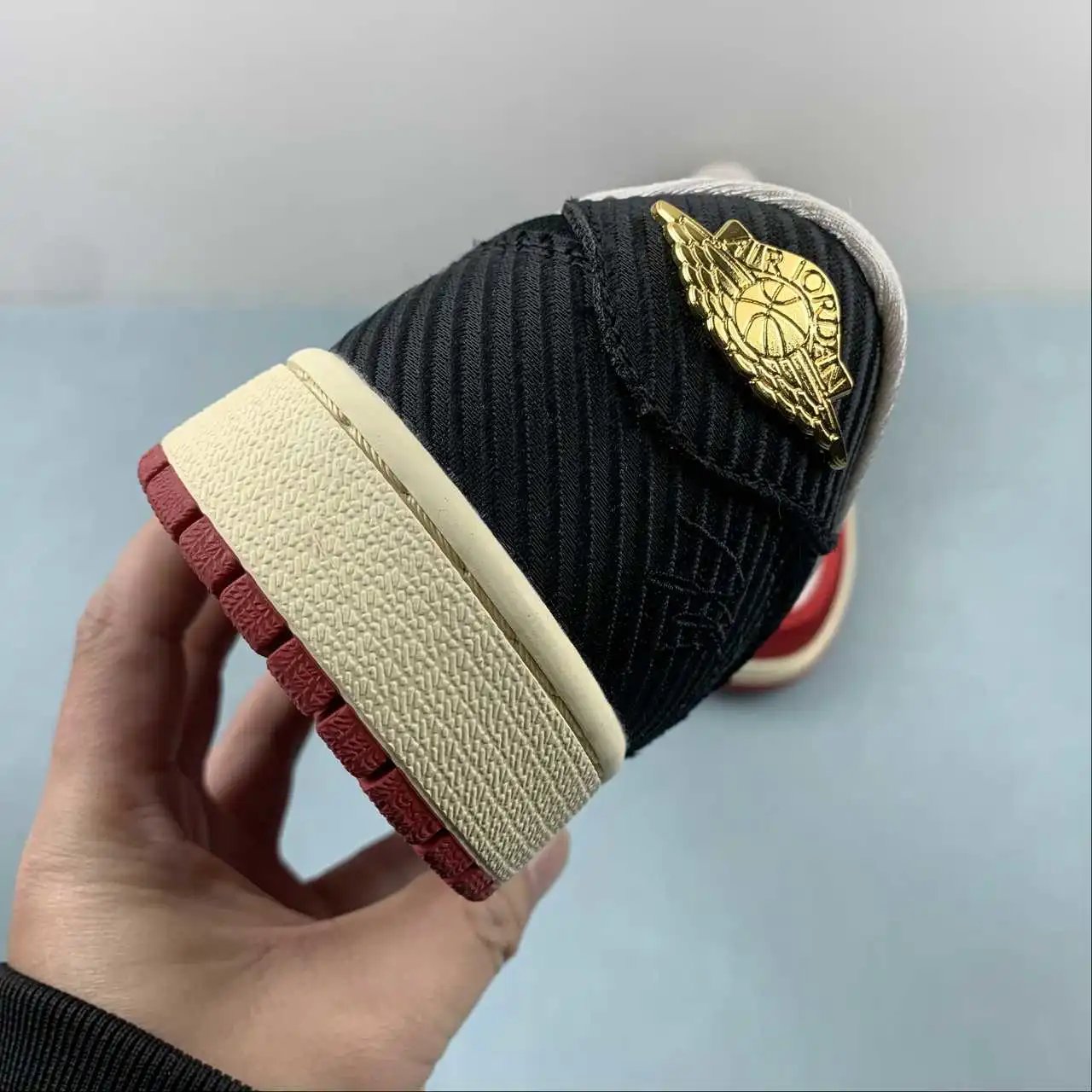 Air Jordan 1 Low FN0432-100 10