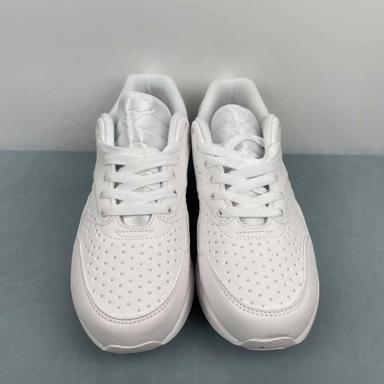 Nike Air Max1 HQ4310-100 thumbnail 3