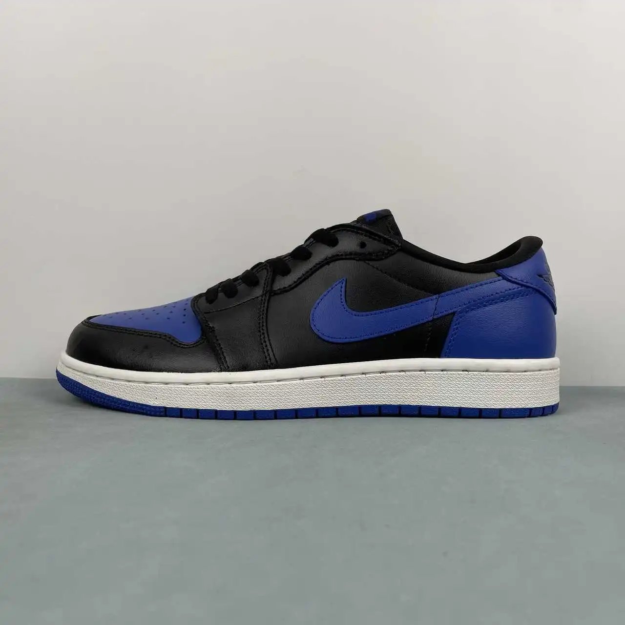 Air Jordan 1 Low IB1981-004 5