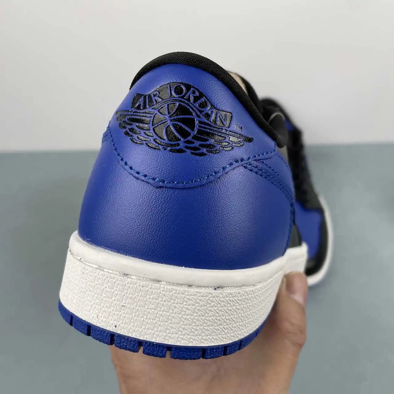 Air Jordan 1 Low IB1981-004 8