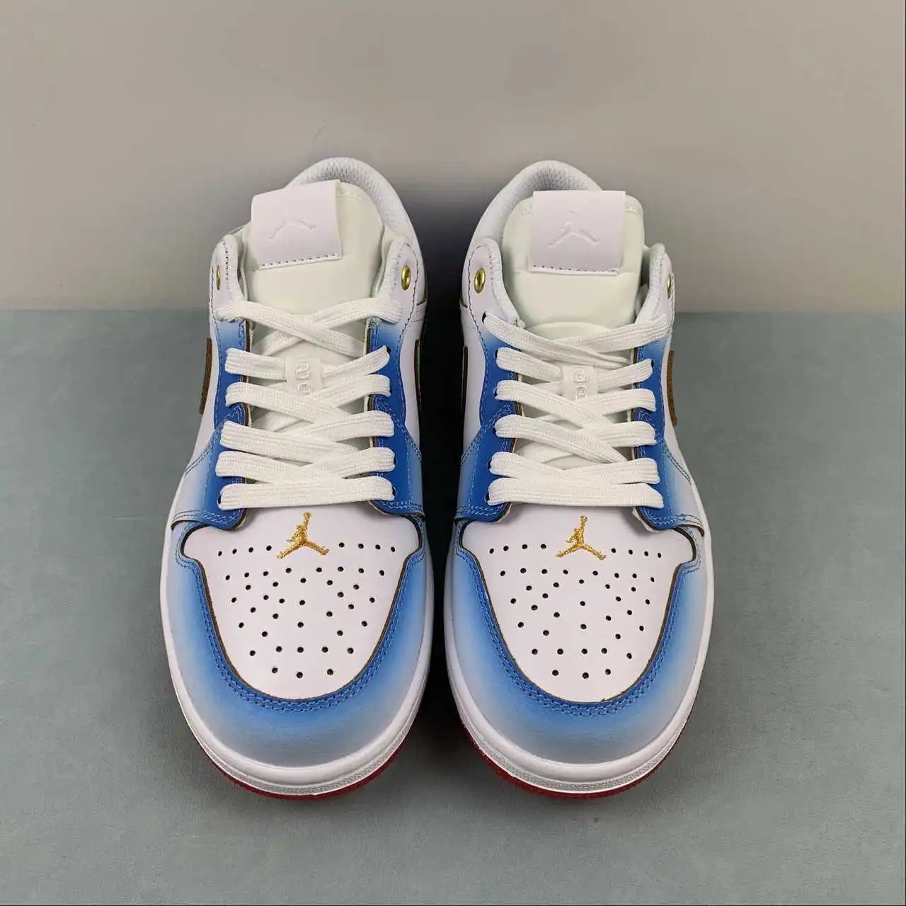 Air Jordan 1 Low FN8895-141 thumbnail 3