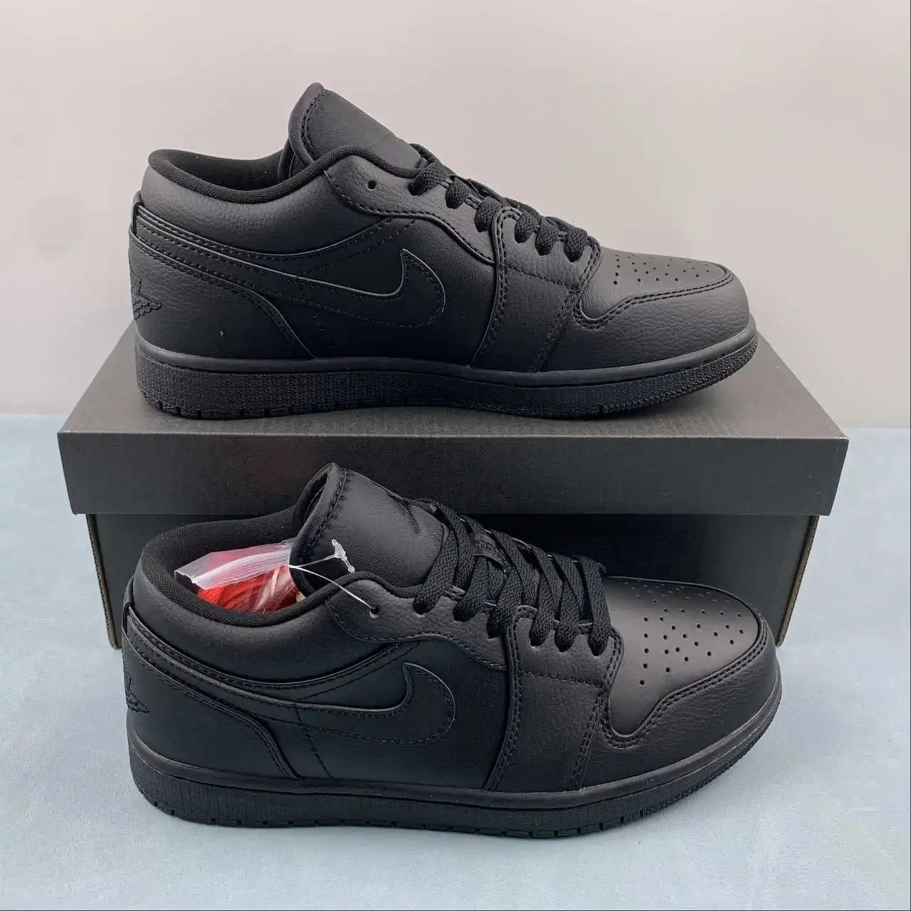 Air Jordan 1 Low 553558-091