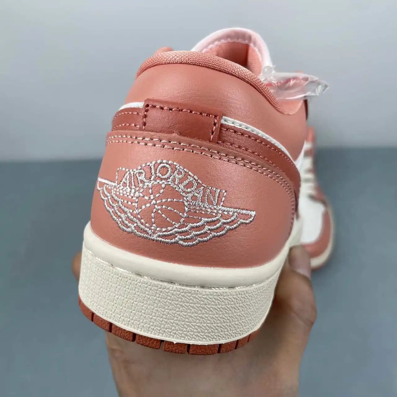 Air Jordan 1 Low DC0774-180 8