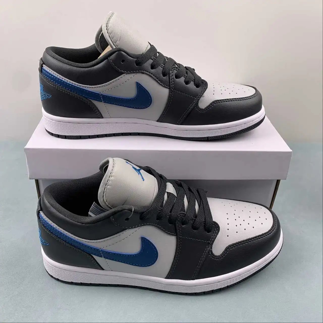 Air Jordan 1 Low DC0774-040