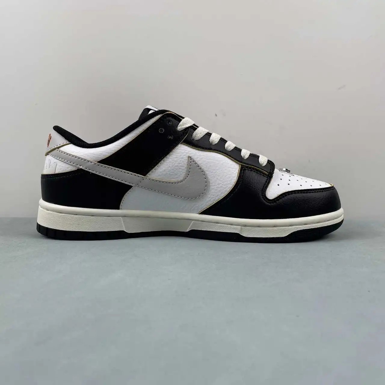 Nike Dunk Low FD8755-001 5