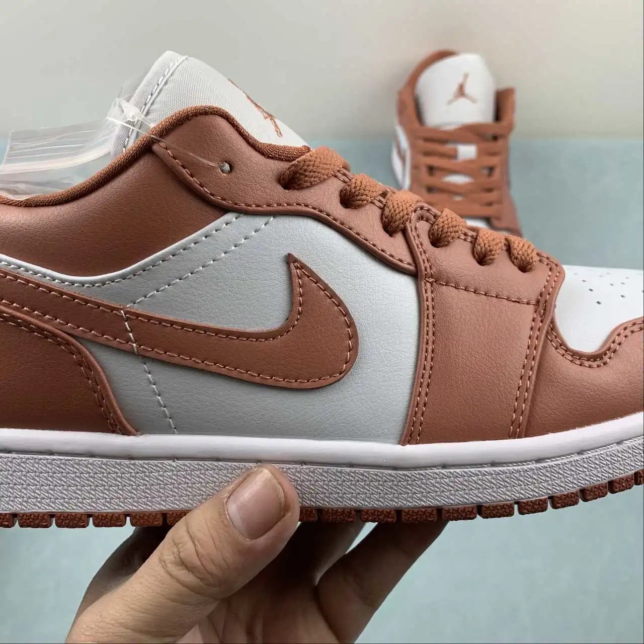 Air Jordan 1 Low DC0774-080 9