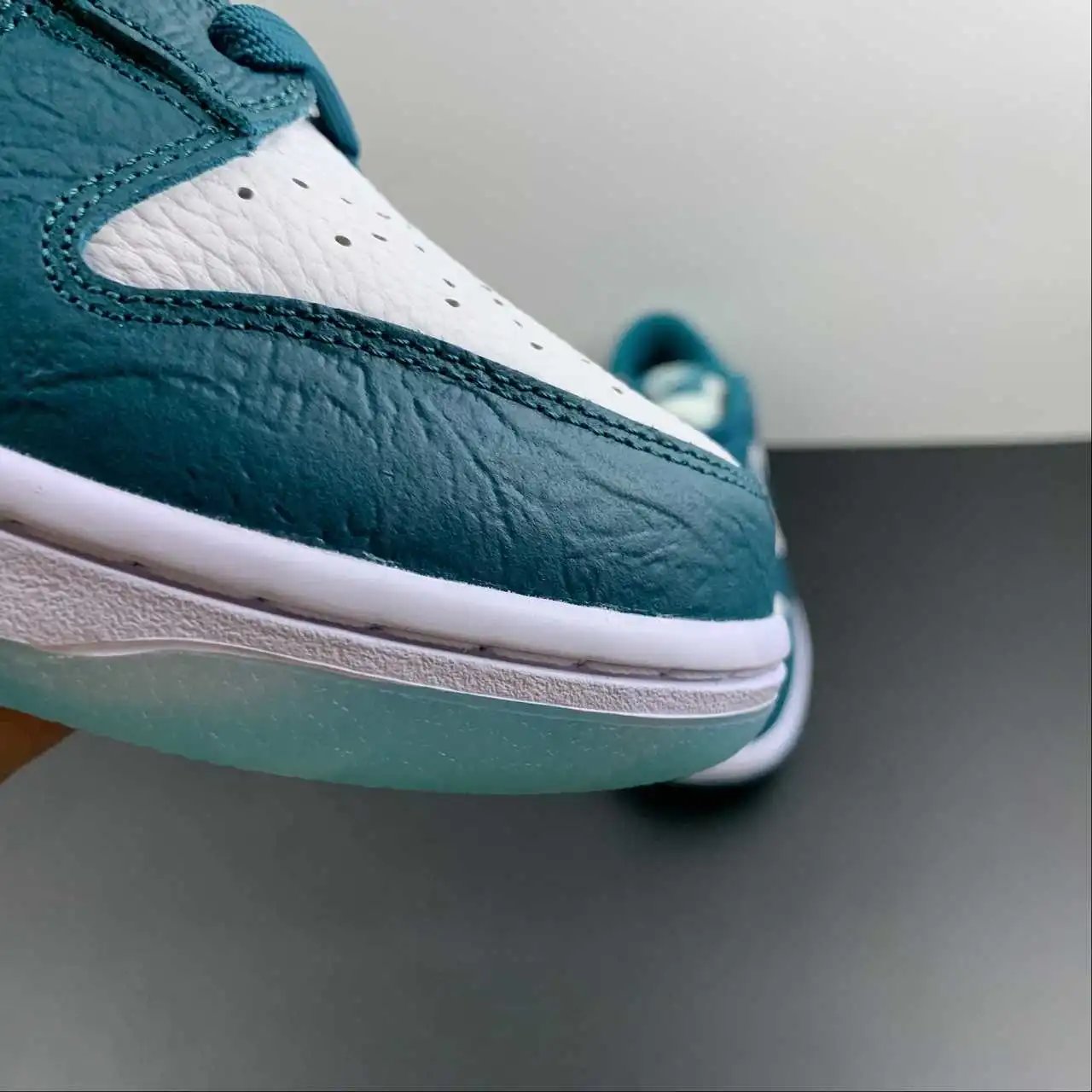 Nike Dunk Low DV3029-100 7