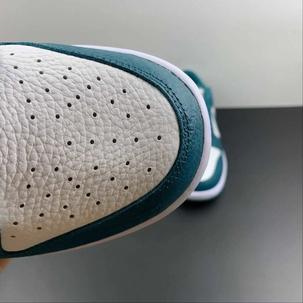Nike Dunk Low DV3029-100 8
