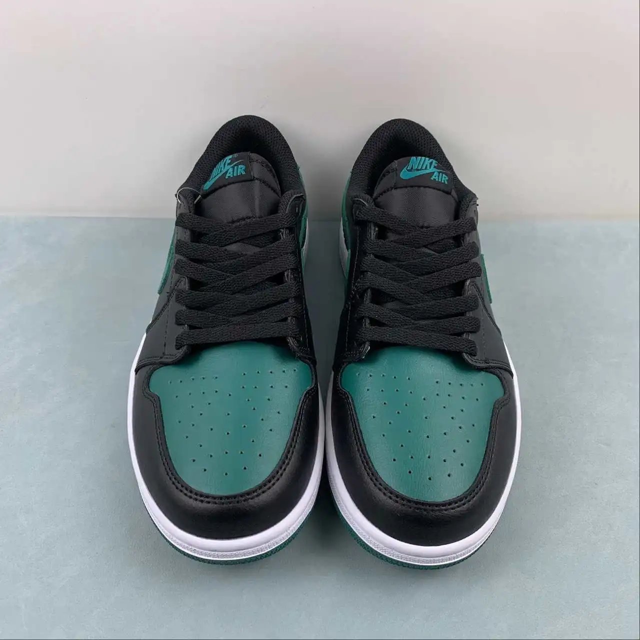 Air Jordan 1 Low CZ0775-036 thumbnail 3