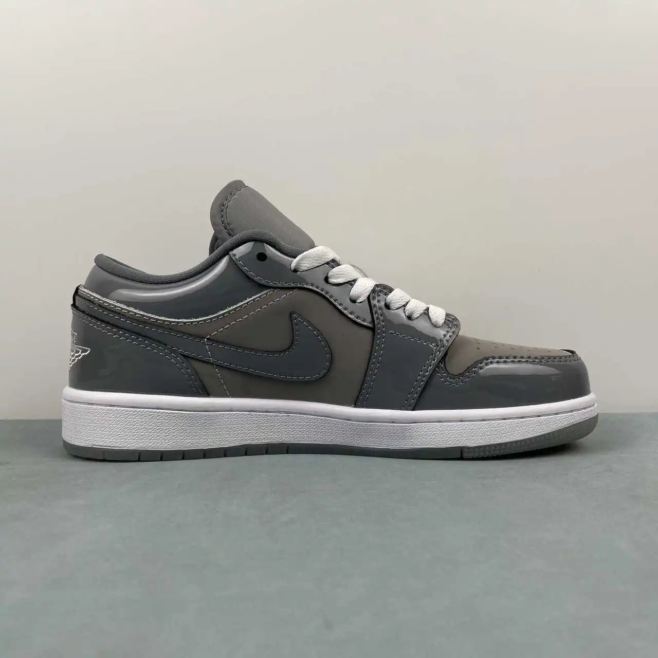 Air Jordan 1 Low HF3148-011 6