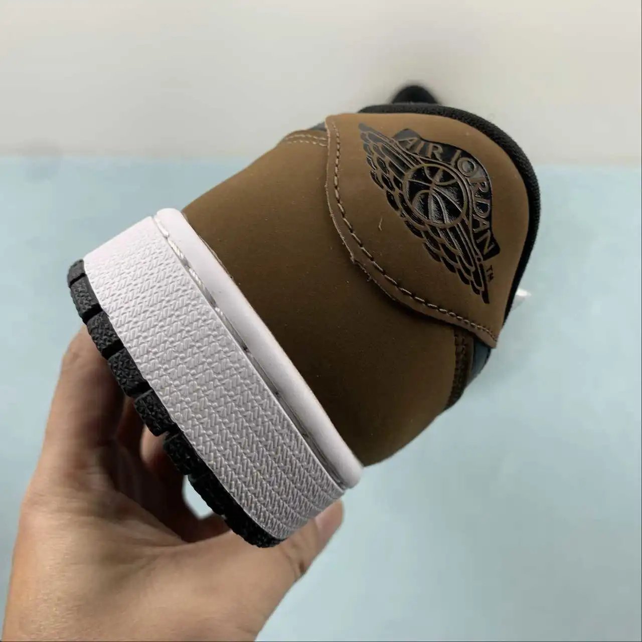 Air Jordan 1 Low CZ0790-102 10