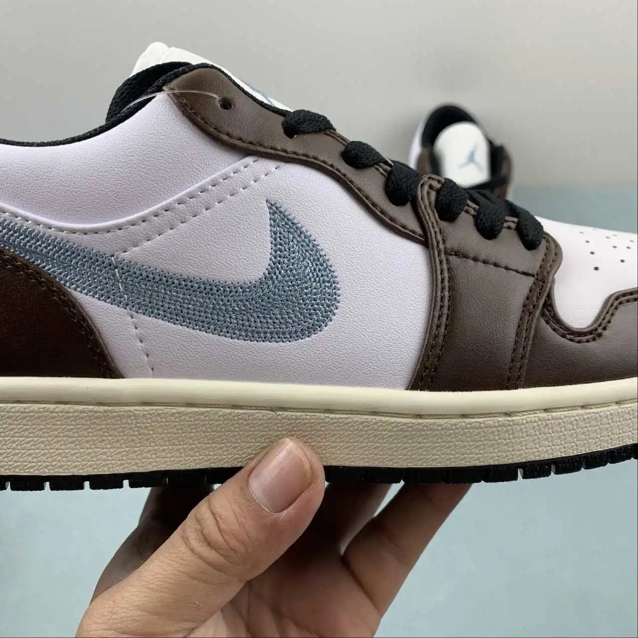 Air Jordan 1 Low FQ7832-142 9
