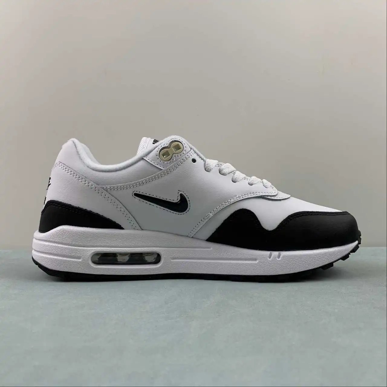 Nike Air Max1 918354-100 thumbnail 4