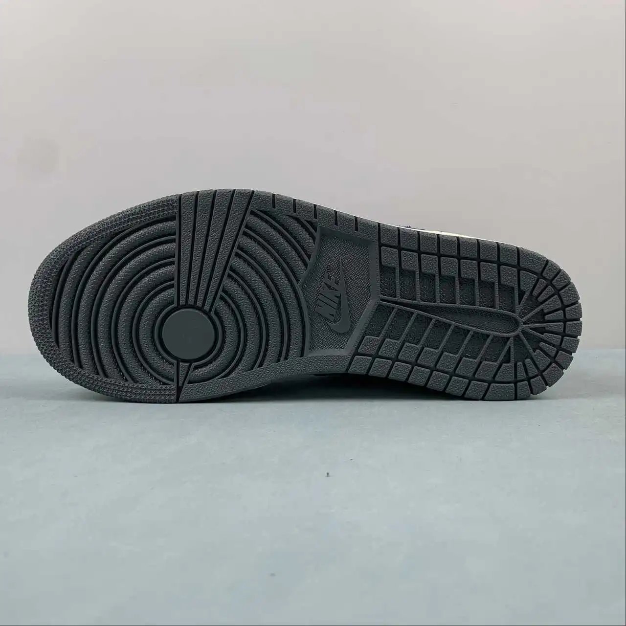 Air Jordan 1 Low FV8439-104 11