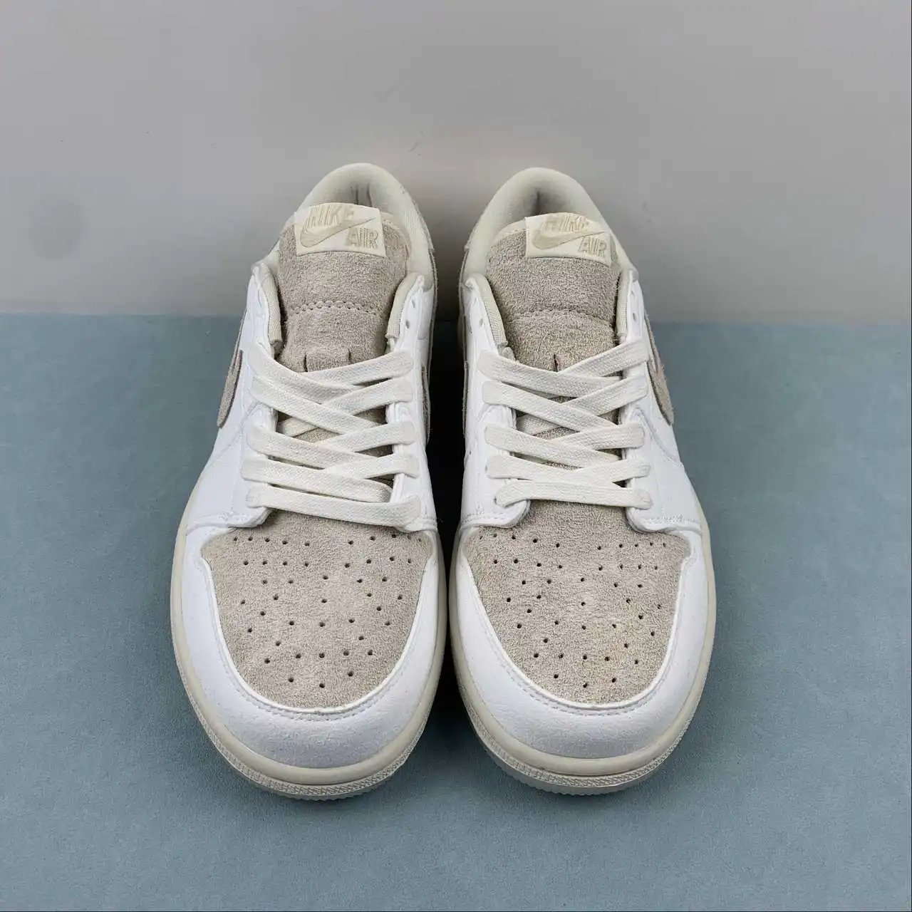 Air Jordan 1 Low FZ0455 thumbnail 3