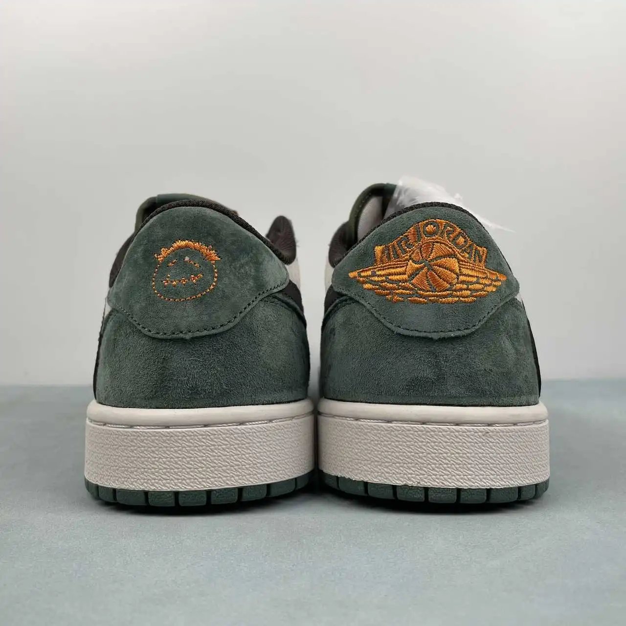 Air Jordan 1 Low DM7866-199 thumbnail 4