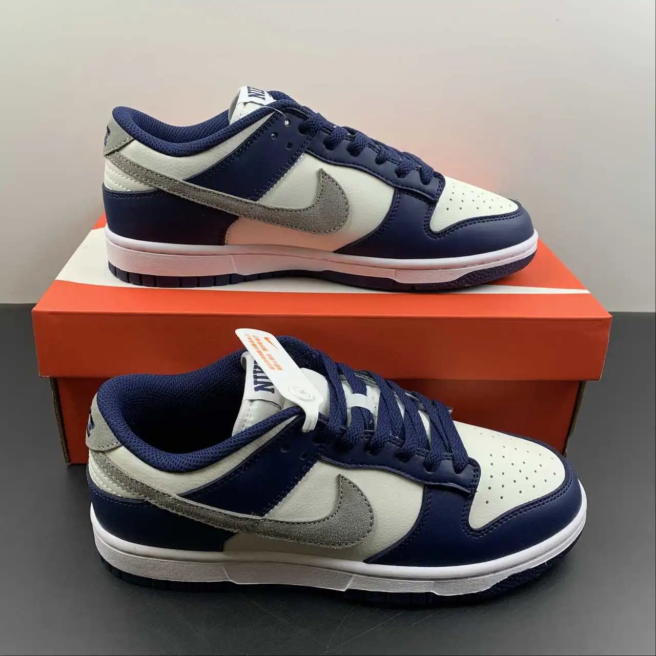 Nike Dunk Low FD9746-400