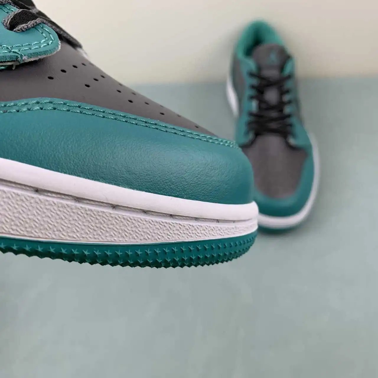 Air Jordan 1 Low FZ3248-001 7